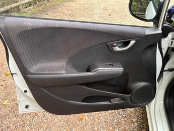 Honda Jazz 1.4 i-VTEC ES Plus CVT Euro 5 5dr
