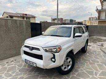 Toyota 4-Runner 2022 4.0 v6 Auto 7 seats 2022
