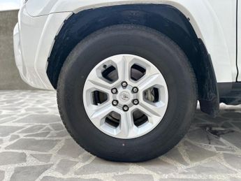 Toyota 4-Runner 2022 4.0 v6 Auto 7 seats 2022