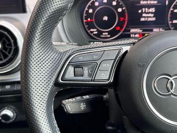 Audi Q2 1.0 TFSI 30 S line Euro 6 (s/s) 5dr