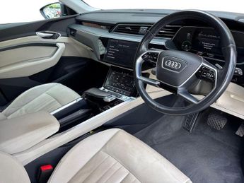 Audi e-tron 50 Technik Auto quattro 5dr 71.2kWh