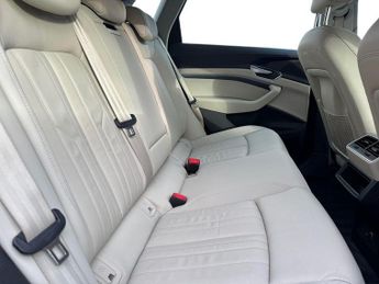 Audi e-tron 50 Technik Auto quattro 5dr 71.2kWh