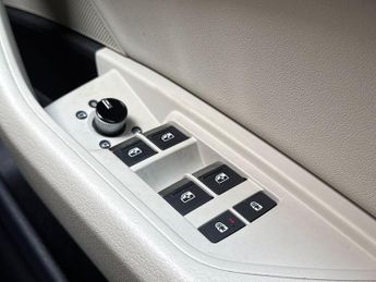 Audi e-tron 50 Technik Auto quattro 5dr 71.2kWh