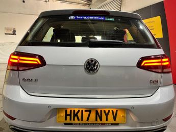 Volkswagen Golf 1.6 TDI SE Nav DSG Euro 6 (s/s) 5dr