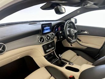 Mercedes-Benz GLA 2.1 GLA200d AMG Line (Premium Plus) Euro 6 (s/s) 5dr