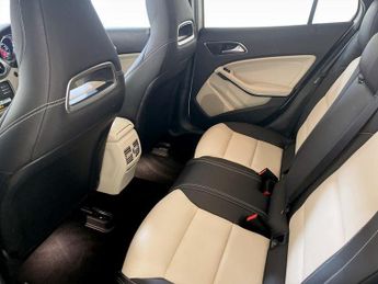 Mercedes-Benz GLA 2.1 GLA200d AMG Line (Premium Plus) Euro 6 (s/s) 5dr