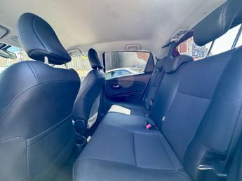 Toyota Yaris 1.5 VVT-h Excel E-CVT Euro 6 (s/s) 5dr (15in Alloy)