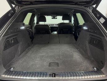 Audi Q8 e-tron 55 S line SUV 5dr Electric Auto quattro 114kWh (11kW Charger) (4
