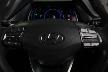 Hyundai IONIQ 38.3kWh Premium SE Auto 5dr