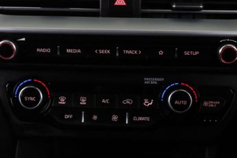 Kia Niro 1.6 GDi 2 DCT Euro 6 (s/s) 5dr