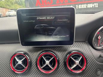 Mercedes-Benz A Class 2.0 A250 AMG (Premium) 7G-DCT Euro 6 (s/s) 5dr