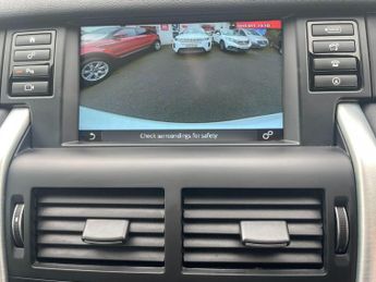 Land Rover Discovery Sport 2.0 TD4 HSE Black Auto 4WD Euro 6 (s/s) 5dr