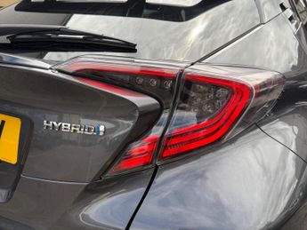 Toyota C-HR 1.8 VVT-h Dynamic CVT Euro 6 (s/s) 5dr