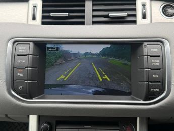 Land Rover Range Rover Evoque 2.2 SD4 Pure Tech Auto 4WD Euro 5 (s/s) 5dr