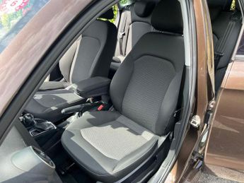 Audi A1 1.4 TFSI S line Sportback S Tronic Euro 5 (s/s) 5dr