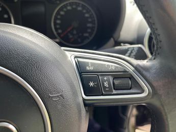 Audi A1 1.4 TFSI S line Sportback S Tronic Euro 5 (s/s) 5dr