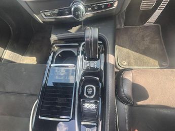 Volvo V90 2.0h T6 Recharge 11.6kWh R-Design Auto AWD Euro 6 (s/s) 5dr