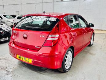 Hyundai i30 1.6 CRDi Comfort Auto Euro 4 5dr