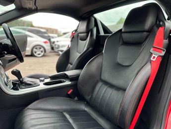 Mercedes-Benz SLK 2.1 SLK250 CDI BlueEfficiency AMG Sport G-Tronic+ Euro 5 (s/s) 2