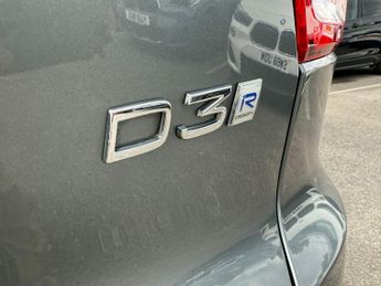 Volvo XC40 2.0 D3 R-Design Auto Euro 6 (s/s) 5dr
