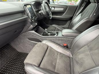 Volvo XC40 2.0 D3 R-Design Auto Euro 6 (s/s) 5dr