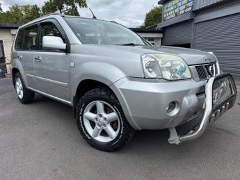Nissan X-Trail 2.5i SVE 5dr