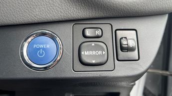 Toyota Yaris 1.5 VVT-h Icon E-CVT Euro 6 (s/s) 5dr