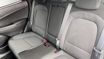 Hyundai KONA 64kWh Premium Auto 5dr (10.5kW Charger)