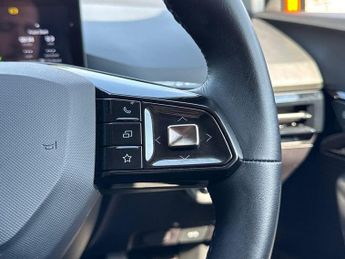 MG MG4 77kWh Trophy Extended Range Auto 5dr