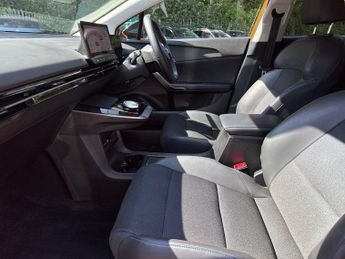 MG MG4 77kWh Trophy Extended Range Auto 5dr