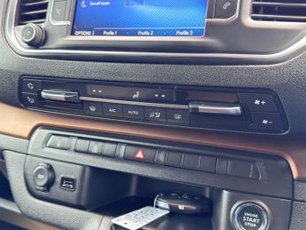 Toyota PROACE Verso 2.0D Family Medium MPV Auto MWB Euro 6 (s/s) 5dr (8 Seat)