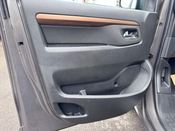 Toyota PROACE Verso 2.0D Family Medium MPV Auto MWB Euro 6 (s/s) 5dr (8 Seat)