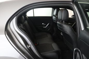 Mercedes-Benz A Class 1.3 A200 Sport (Executive) 7G-DCT Euro 6 (s/s) 5dr