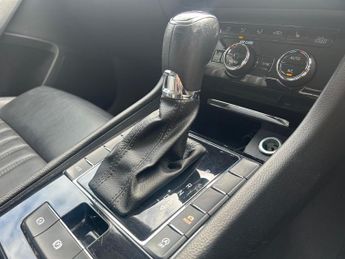 Skoda Superb 2.0 TDI SE L Executive DSG Euro 6 (s/s) 5dr