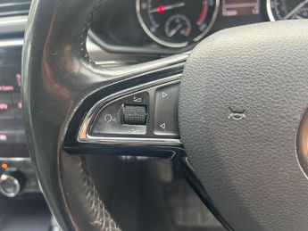 Skoda Superb 2.0 TDI SE L Executive DSG Euro 6 (s/s) 5dr