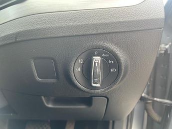 Skoda Superb 2.0 TDI SE L Executive DSG Euro 6 (s/s) 5dr