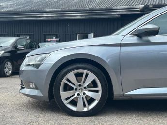 Skoda Superb 2.0 TDI SE L Executive DSG Euro 6 (s/s) 5dr