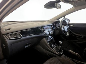 Vauxhall Astra 1.4i Turbo SRi Nav Euro 6 5dr