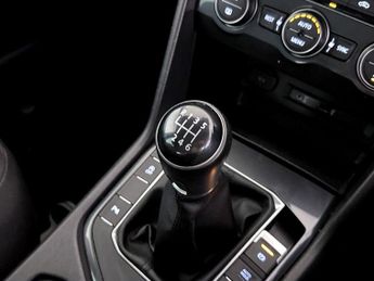 Volkswagen Tiguan 2.0 TDI SE Navigation Euro 6 (s/s) 5dr