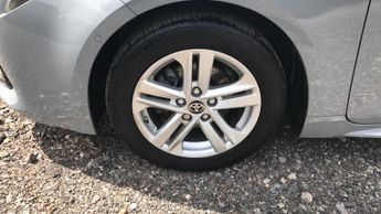Toyota Corolla 1.8 VVT-h Icon Tech CVT Euro 6 (s/s) 5dr