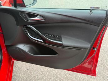 Vauxhall Astra 1.4i Turbo SRi Auto Euro 6 (s/s) 5dr