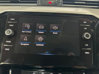 Volkswagen Passat 2.0 TDI EVO SE Nav Euro 6 (s/s) 5dr