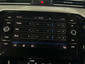 Volkswagen Passat 2.0 TDI EVO SE Nav Euro 6 (s/s) 5dr
