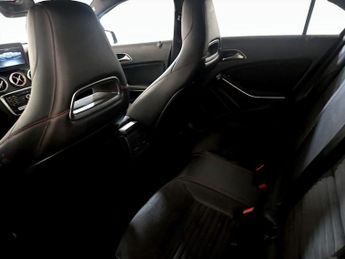 Mercedes-Benz A Class 2.1 A200d AMG Line (Premium) 7G-DCT Euro 6 (s/s) 5dr