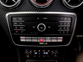 Mercedes-Benz A Class 2.1 A200d AMG Line (Premium) 7G-DCT Euro 6 (s/s) 5dr