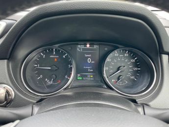 Nissan Qashqai 1.6 dCi Tekna XTRON 2WD Euro 6 (s/s) 5dr