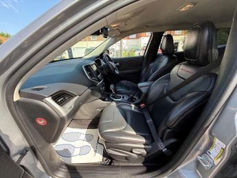 Jeep Cherokee 3.2 V6 Trailhawk Auto 4WD Euro 6 5dr