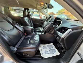 Jeep Cherokee 3.2 V6 Trailhawk Auto 4WD Euro 6 5dr