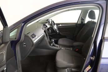 Volkswagen e-Golf 35.8kWh e-Golf Auto 5dr
