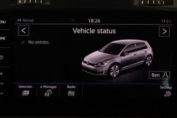 Volkswagen e-Golf 35.8kWh e-Golf Auto 5dr